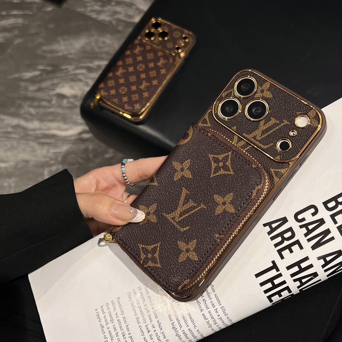 Luxury Zip Wallet 17 iPhone Case