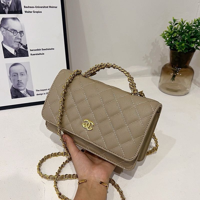 Wallet On Chain Shiny Lambskin Pearls Gold Tone Metal Bag