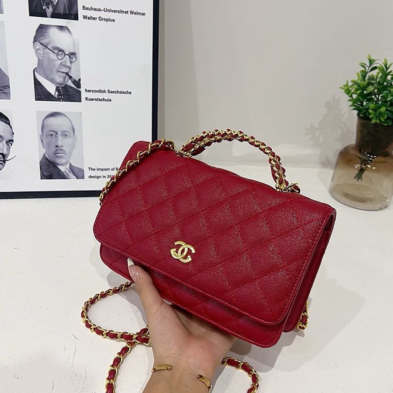Wallet On Chain Shiny Lambskin Pearls Gold Tone Metal Bag