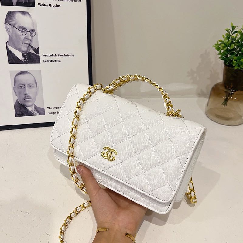 Wallet On Chain Shiny Lambskin Pearls Gold Tone Metal Bag